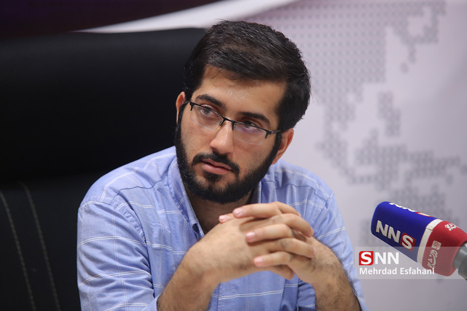 نقد جنبش دانشجویی در گفتگو با سردارآبادی